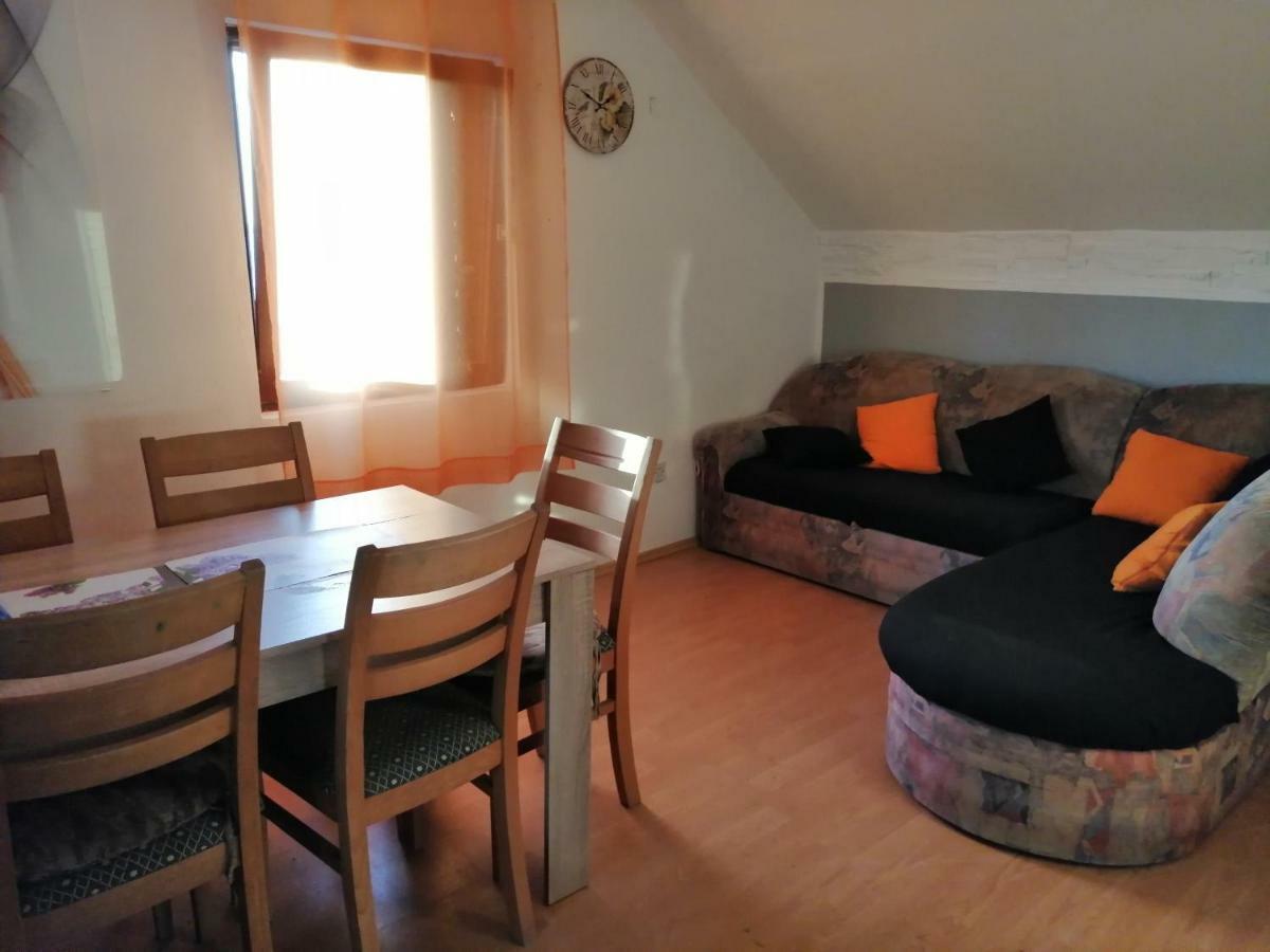 Apartmani Petra Врси Екстер'єр фото